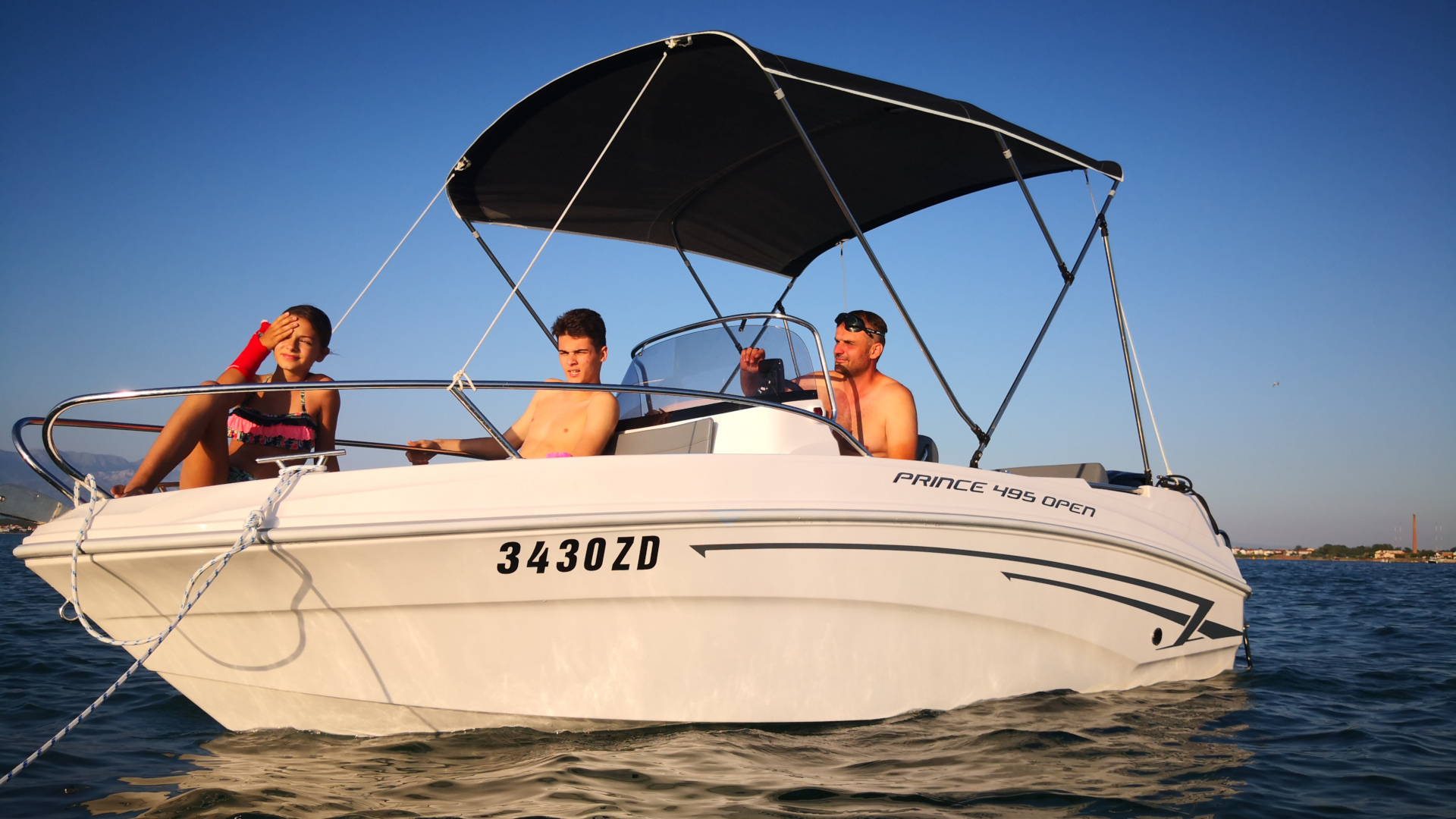 Prince 495 Open Bimini